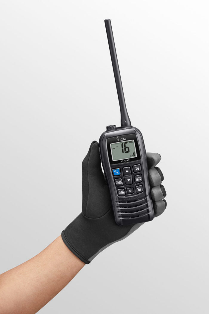 IC-M37 | Rádio VHF Marítimo flutuante de 6 watts