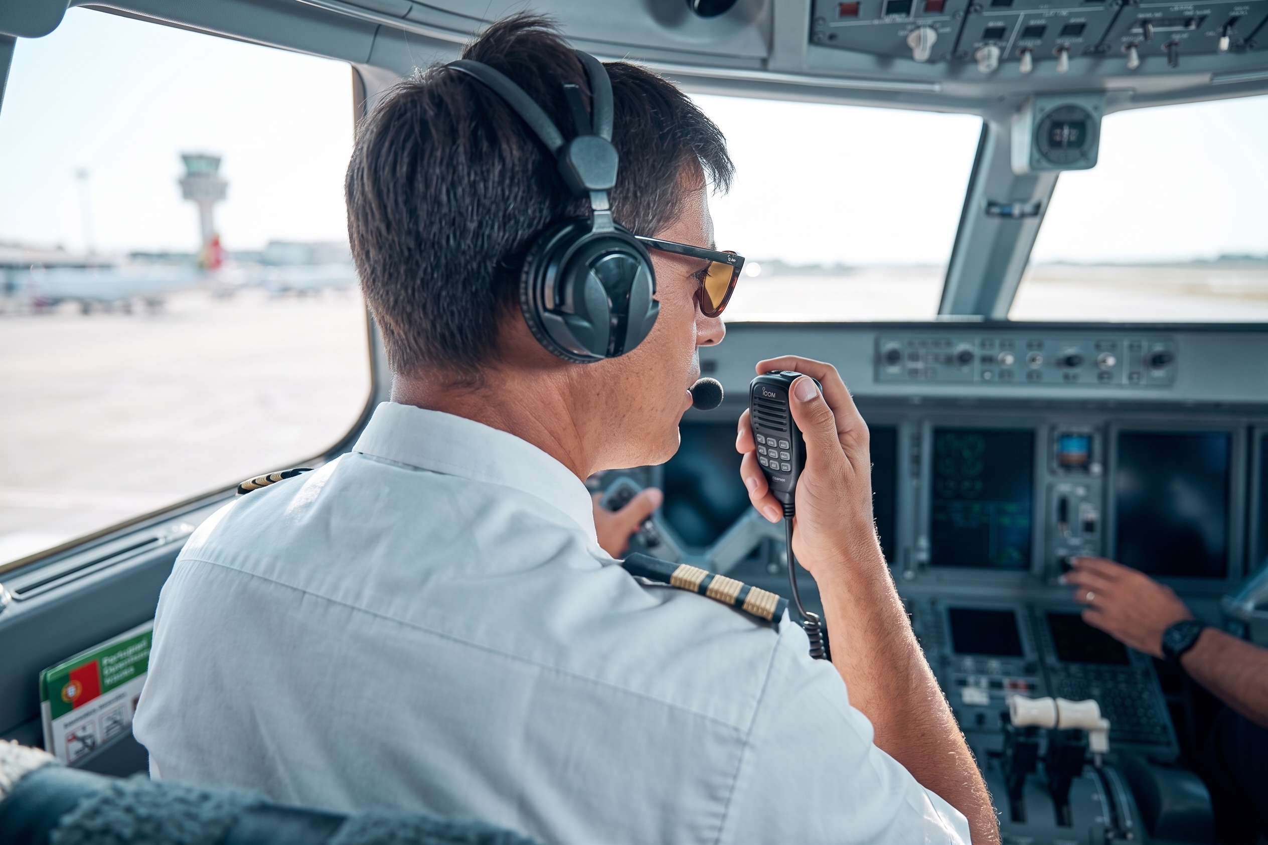 Comunicação aeronáutica